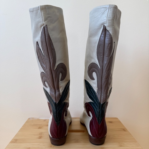 Statement Vintage 70s knee-high boots in creamy white leather with bold multicol - Picture 3 of 12